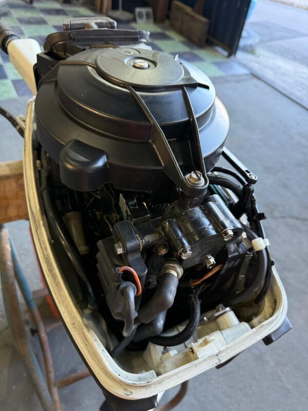 Motor de Popa Johnson 15 HP [1998] - Imagem 3