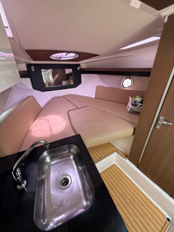Ventura V300 Day Cruiser [2016] - Imagem 18