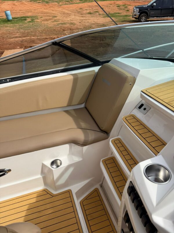Ventura V300 Day Cruiser [2016] - Imagem 3