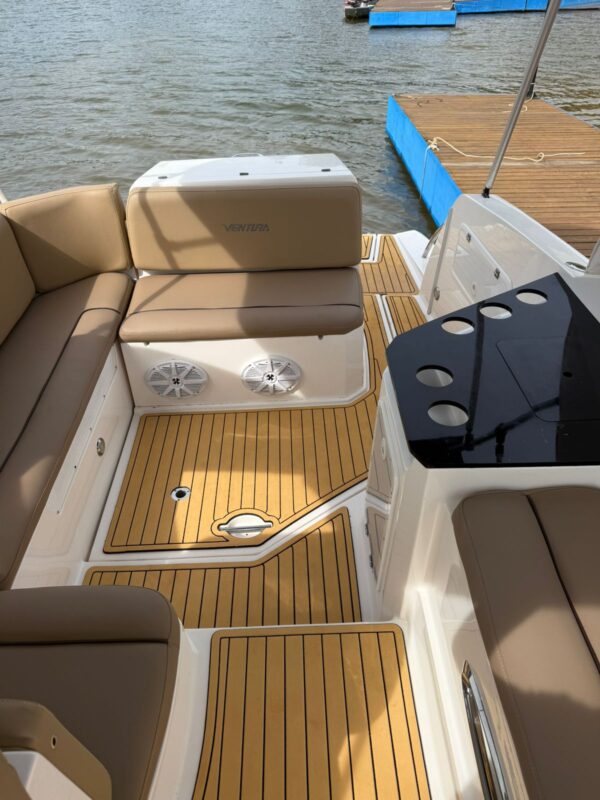 Ventura V300 Day Cruiser [2016] - Imagem 6